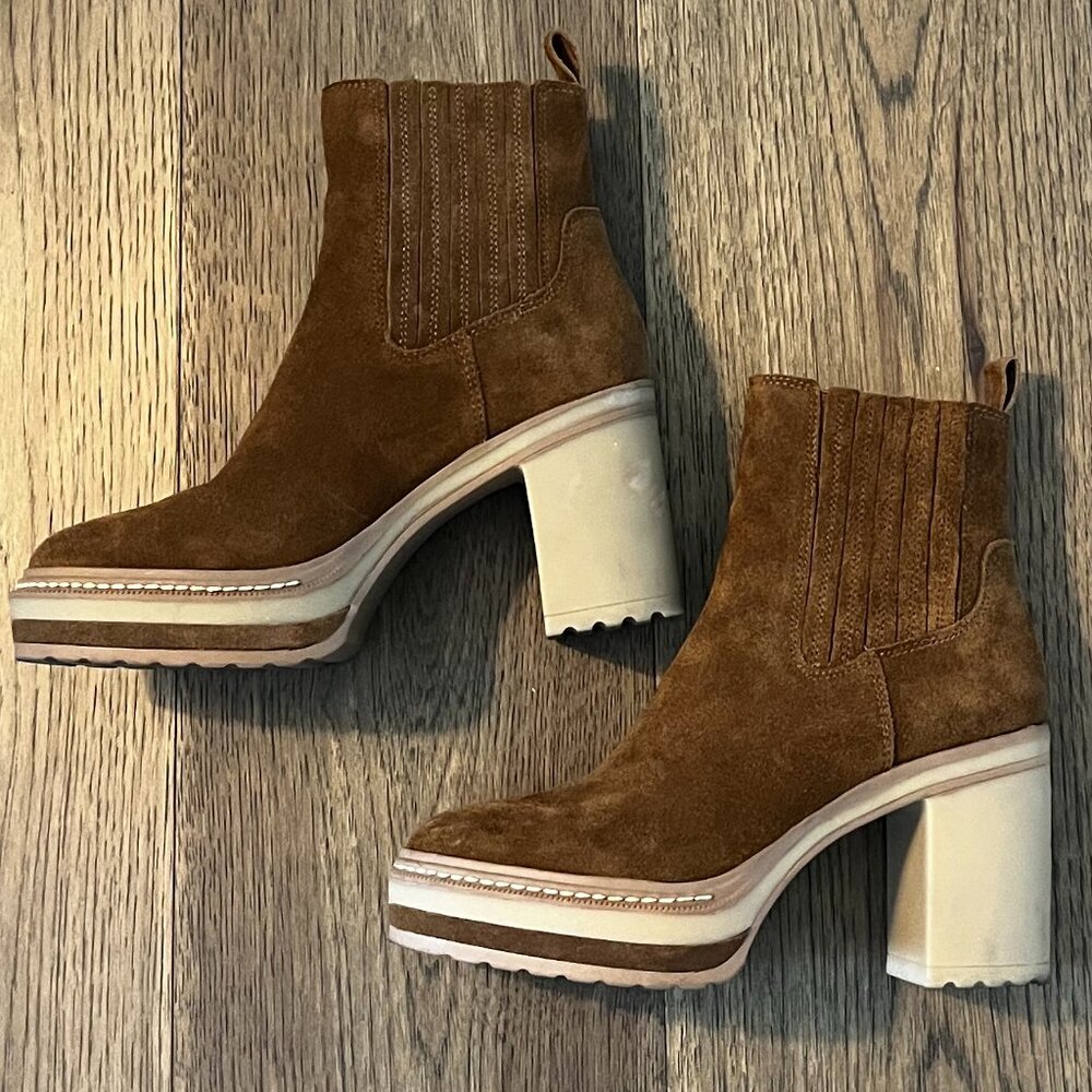 Steve Madden Cinnamon Suede Lug Sole Booties